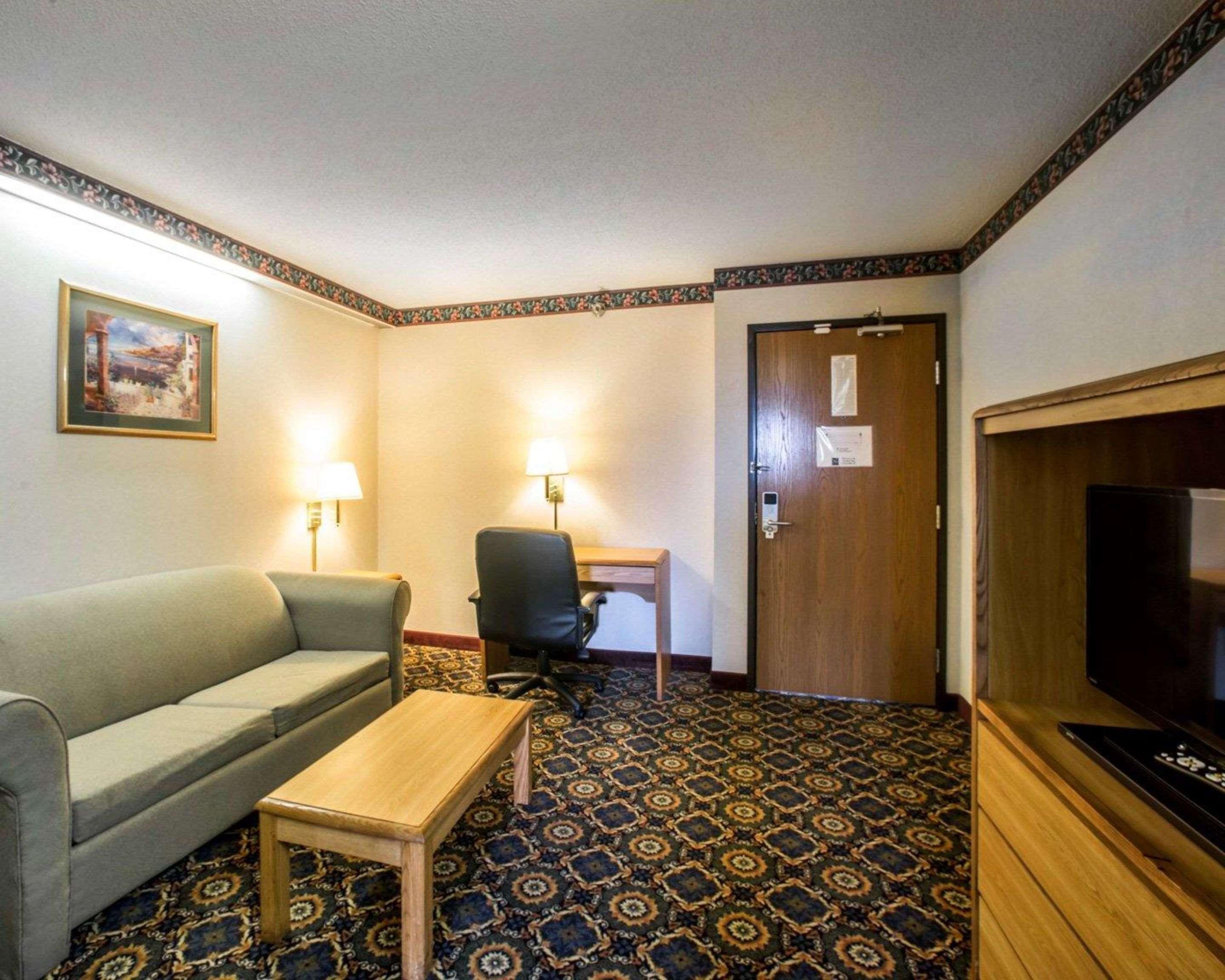 Quality Inn & Suites Caseyville - St Louis Kültér fotó