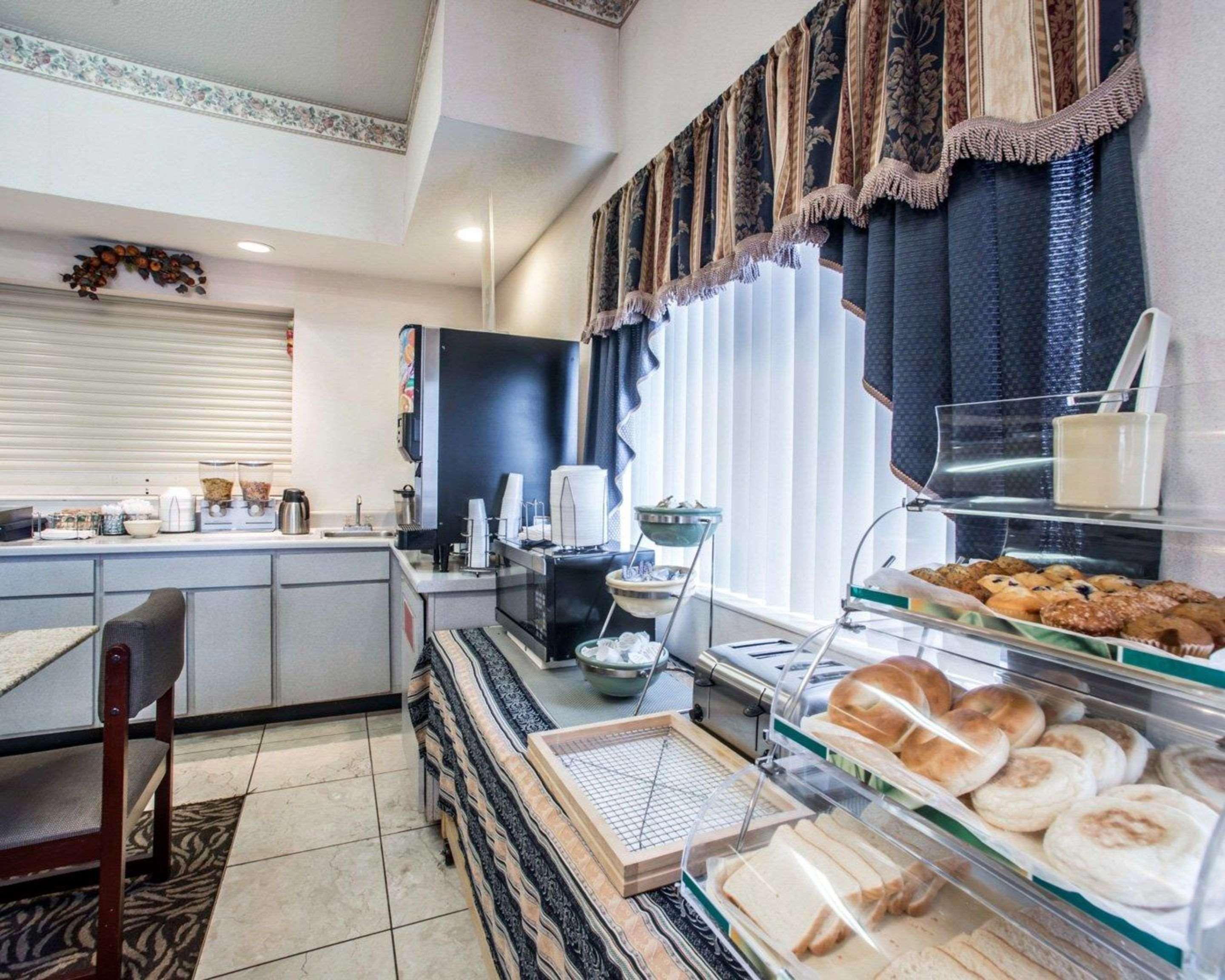 Quality Inn & Suites Caseyville - St Louis Kültér fotó