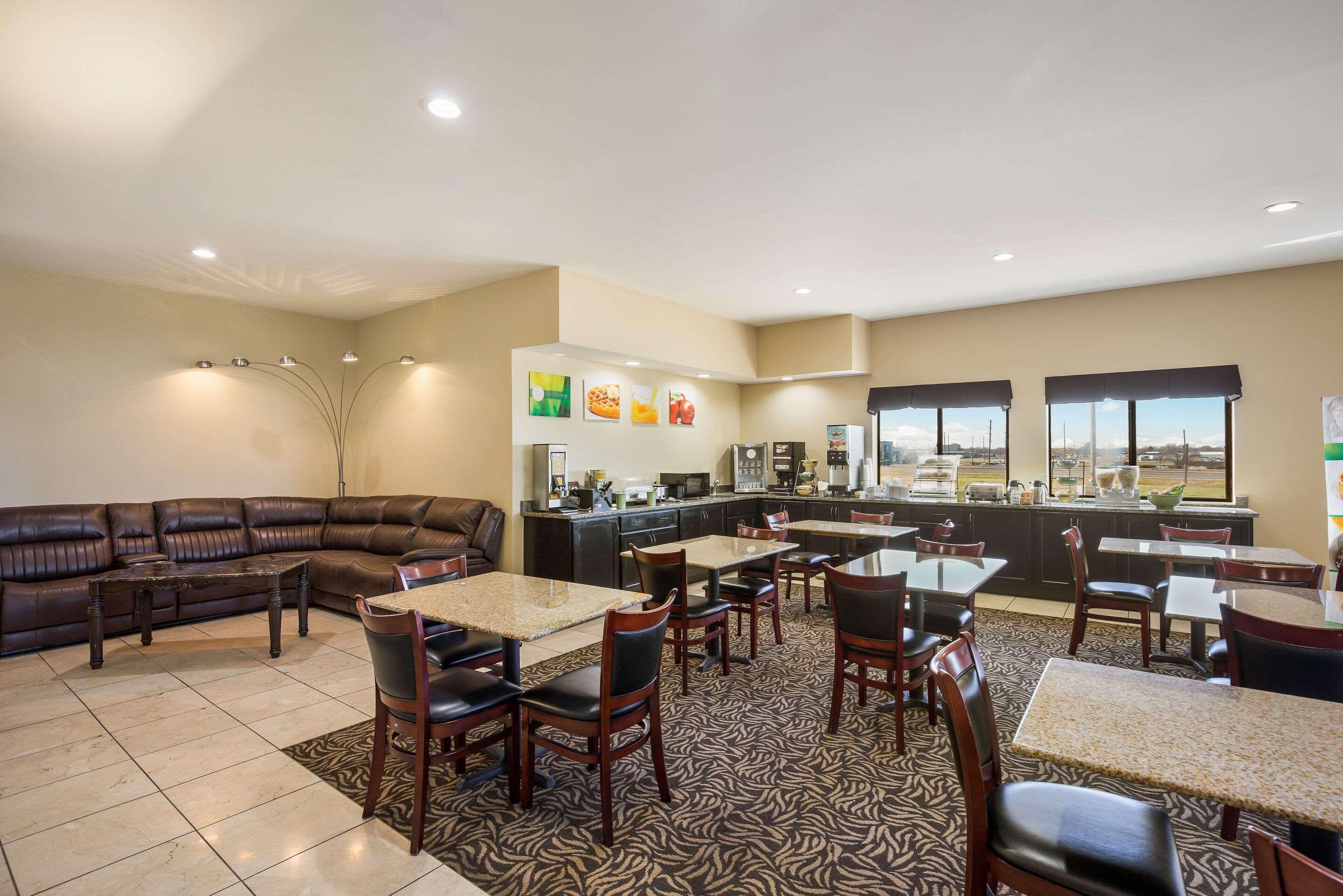 Quality Inn & Suites Caseyville - St Louis Kültér fotó